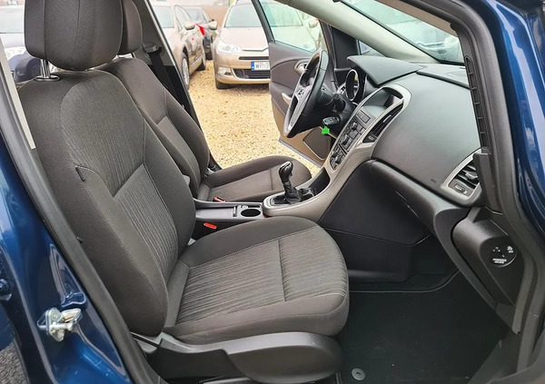Opel Astra cena 19900 przebieg: 212000, rok produkcji 2011 z Płock małe 497